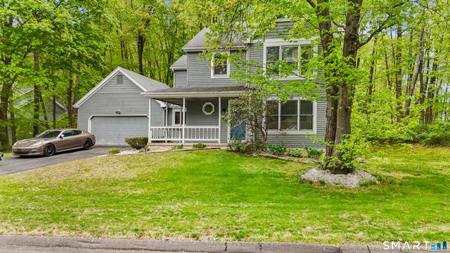 10 Quail Run, Bloomfield, CT 06002