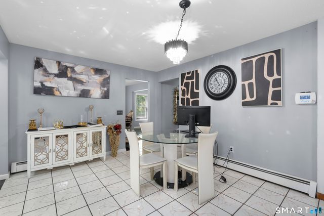 10 Quail Run, Bloomfield, CT 06002