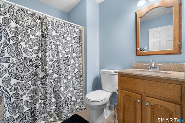 10 Quail Run, Bloomfield, CT 06002