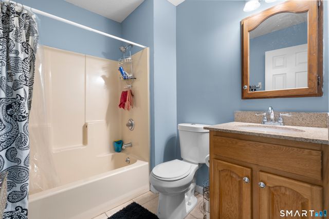 10 Quail Run, Bloomfield, CT 06002