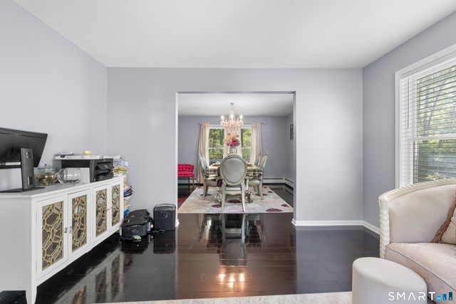 10 Quail Run, Bloomfield, CT 06002