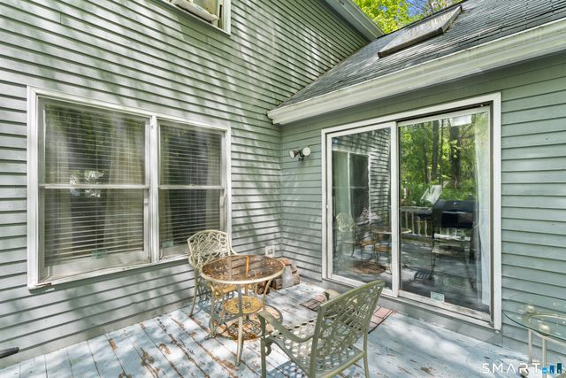 10 Quail Run, Bloomfield, CT 06002