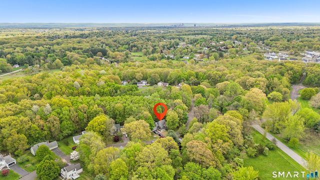 10 Quail Run, Bloomfield, CT 06002