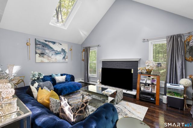 10 Quail Run, Bloomfield, CT 06002