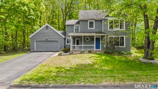 10 Quail Run, Bloomfield, CT 06002