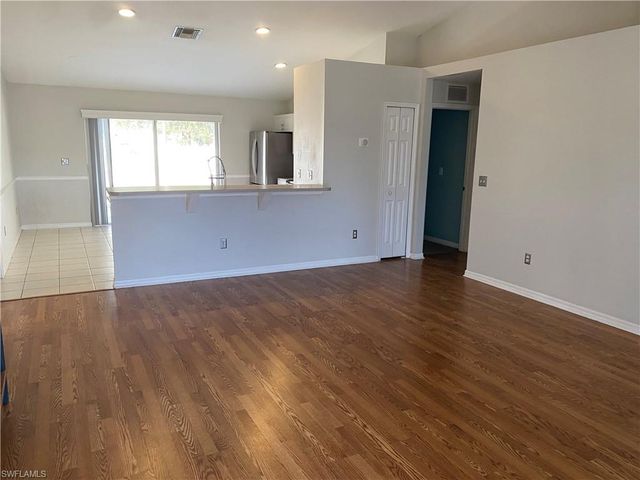 1309 SW 14th TER, Cape Coral, FL 33991