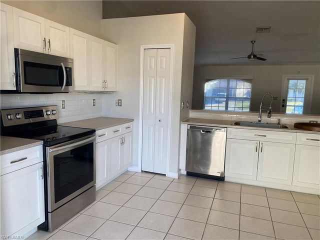 1309 SW 14th TER, Cape Coral, FL 33991