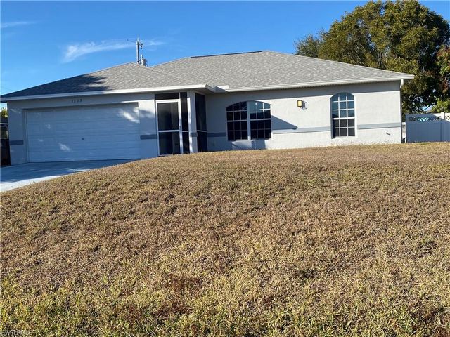 1309 SW 14th TER, Cape Coral, FL 33991