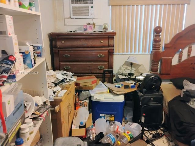 5832 Polk St, Hollywood, FL 33021