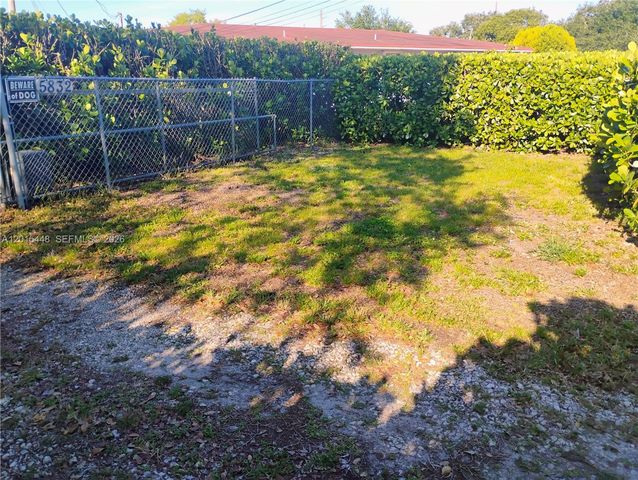 5832 Polk St, Hollywood, FL 33021