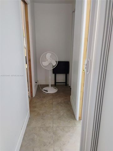 5832 Polk St, Hollywood, FL 33021