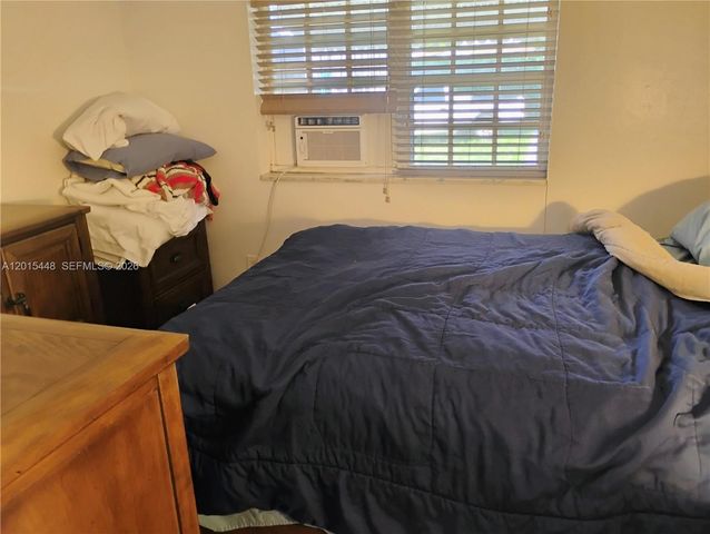 5832 Polk St, Hollywood, FL 33021