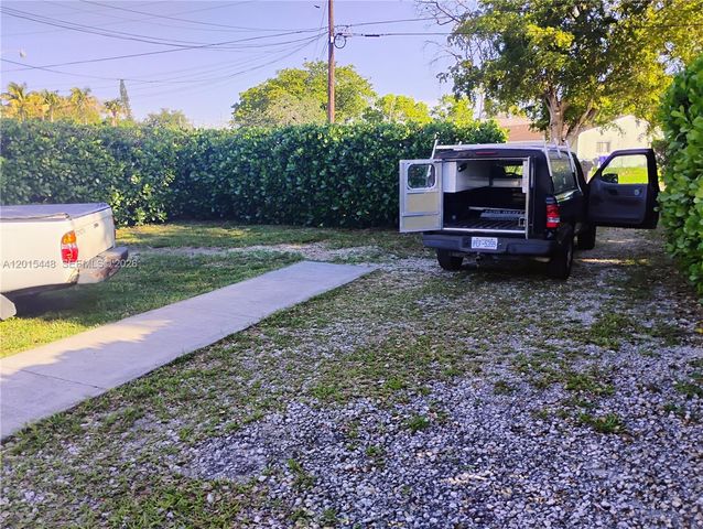 5832 Polk St, Hollywood, FL 33021