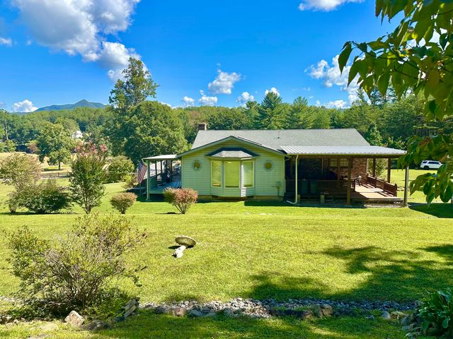 4801 Nicelytown RD, Clifton Forge, VA 24422