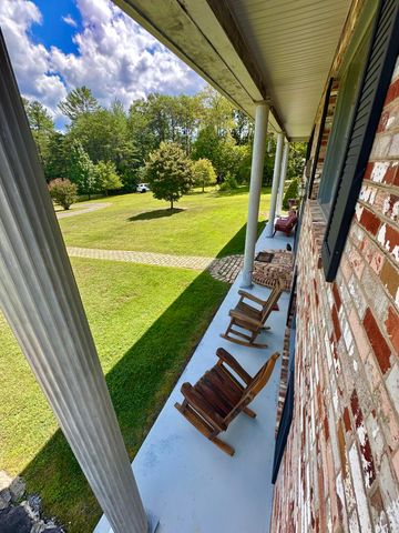 4801 Nicelytown RD, Clifton Forge, VA 24422