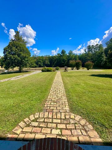 4801 Nicelytown RD, Clifton Forge, VA 24422