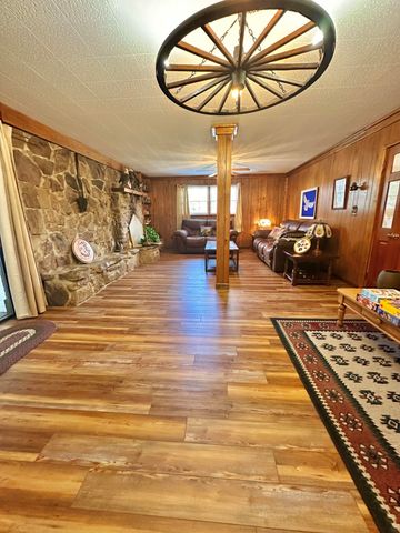 4801 Nicelytown RD, Clifton Forge, VA 24422