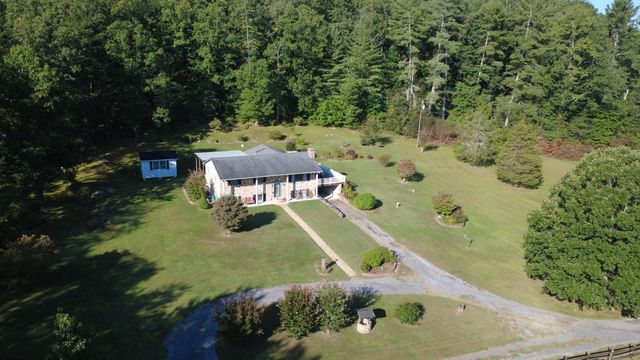 4801 Nicelytown RD, Clifton Forge, VA 24422