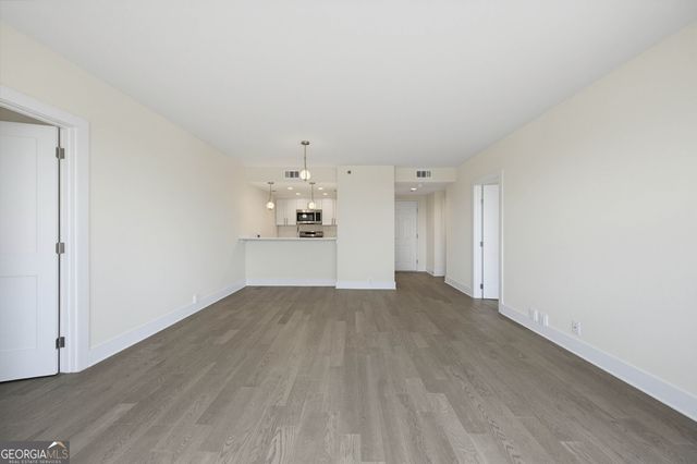 3481 Lakeside Drive NE 2706, Atlanta, GA 30326