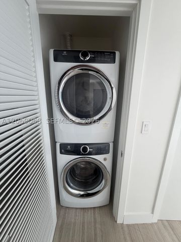 1451 Brickell Avenue 2706, Miami, FL 33131