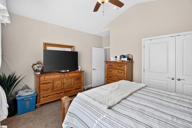 700 Ridgeville Crossing Drive, Inman, SC 29349