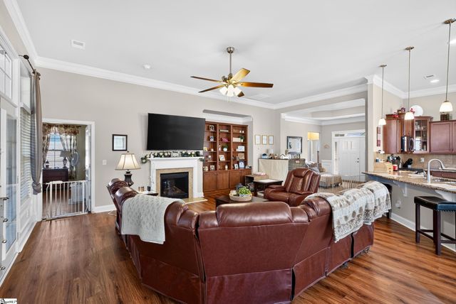 700 Ridgeville Crossing Drive, Inman, SC 29349