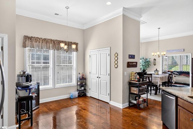 700 Ridgeville Crossing Drive, Inman, SC 29349