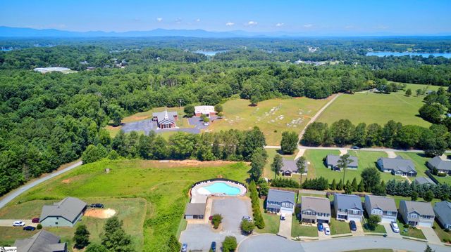 700 Ridgeville Crossing Drive, Inman, SC 29349