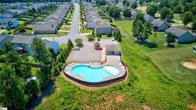700 Ridgeville Crossing Drive, Inman, SC 29349