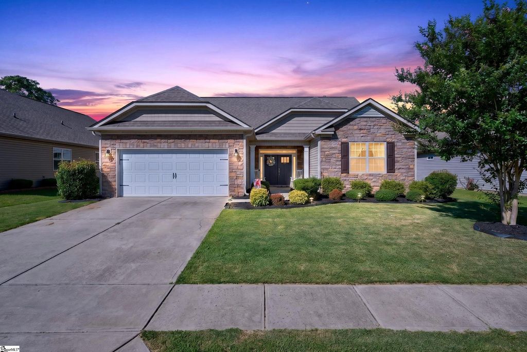 700 Ridgeville Crossing Drive, Inman, SC 29349