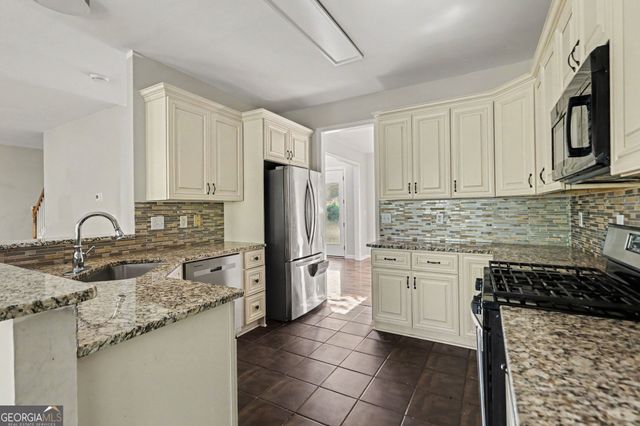 1217 Kingsbury Lane, Powder Springs, GA 30127