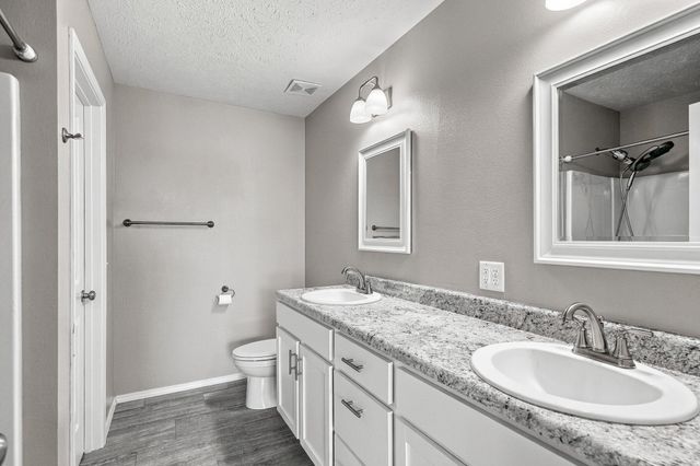 310 W Granada Street, Republic, MO 65738