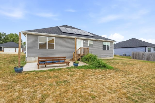 310 W Granada Street, Republic, MO 65738