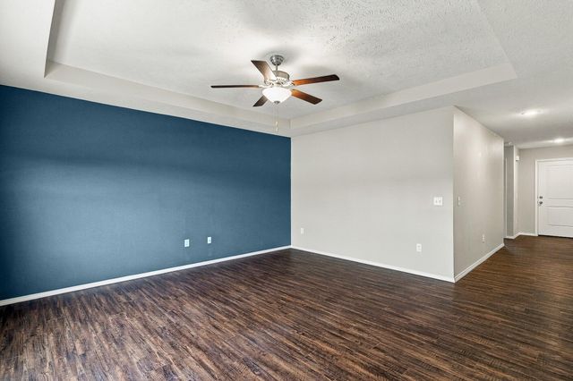 310 W Granada Street, Republic, MO 65738