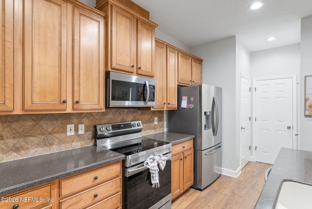 6138 CLEARSKY Drive, Jacksonville, FL 32258