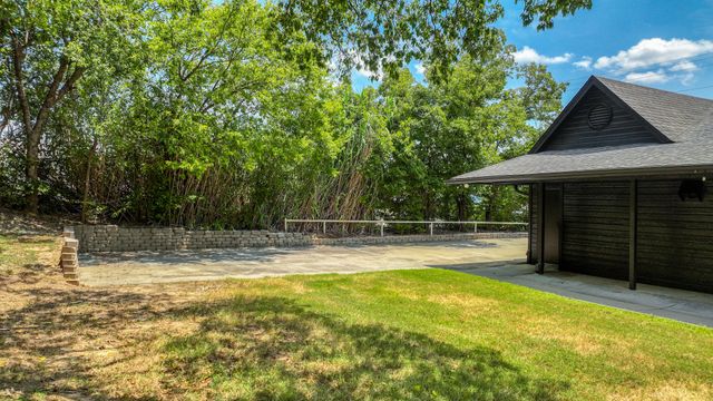 1105 Hovey Street, Bridgeport, TX 76426