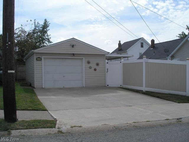 4703 E 86th Street, Garfield Heights, OH 44125