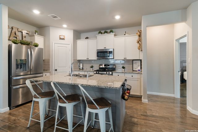 31669 far away, Bulverde, TX 78163