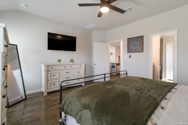 31669 far away, Bulverde, TX 78163