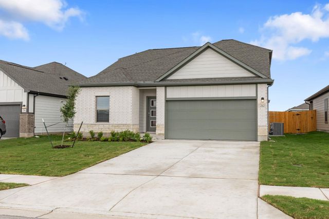 212 Lazy Lizzy RD, Jarrell, TX 76537