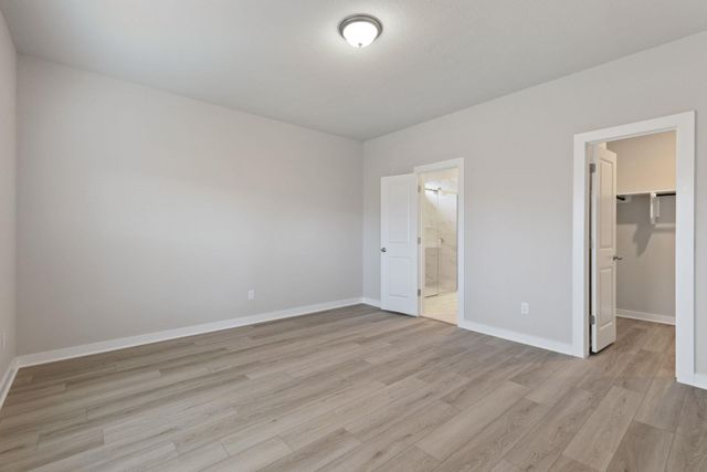 212 Lazy Lizzy RD, Jarrell, TX 76537