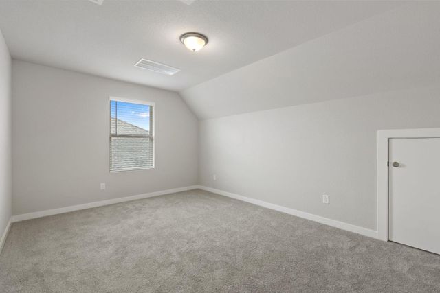 212 Lazy Lizzy RD, Jarrell, TX 76537