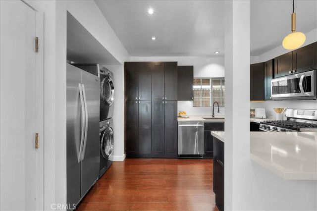 744 Flower Avenue, Venice, CA 90291