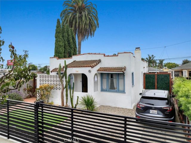 744 Flower Avenue, Venice, CA 90291