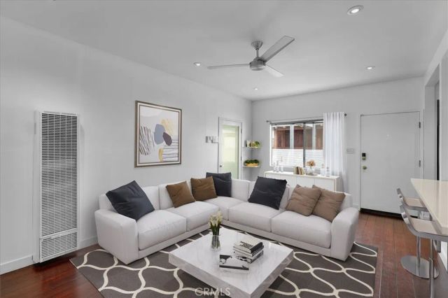 744 Flower Avenue, Venice, CA 90291