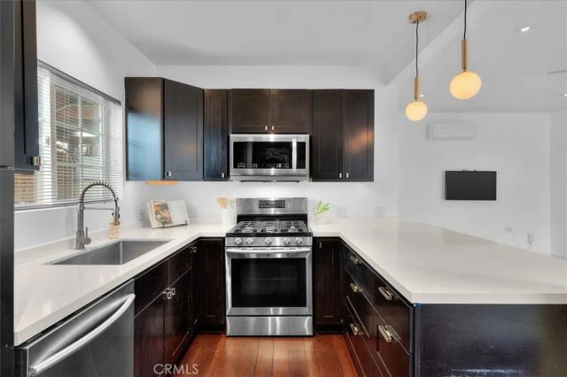 744 Flower Avenue, Venice, CA 90291