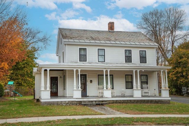 189 College Street, Poultney, VT 05764