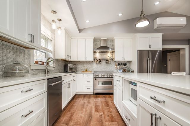 189 College Street, Poultney, VT 05764