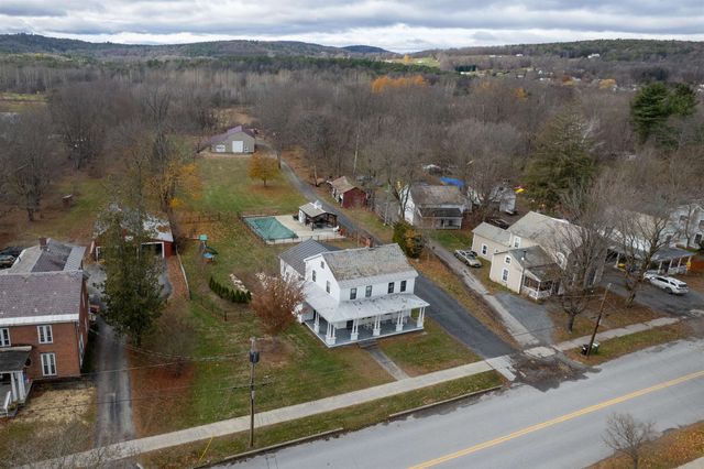 189 College Street, Poultney, VT 05764