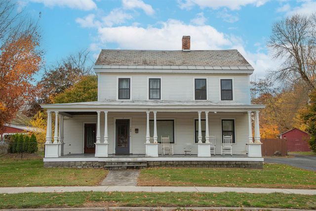 189 College Street, Poultney, VT 05764